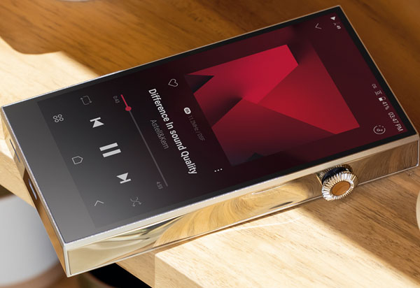 Astell&Kern introduces A&futura SE300 DAP and AURA earphones